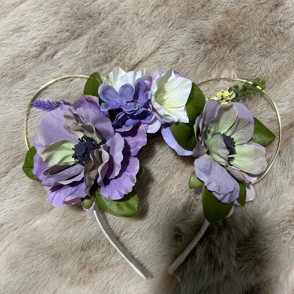 Disney Minnie Mouse floral ears